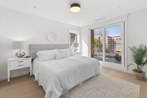 679 18Th Avenue W, Vancouver, BC 