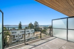 655-422 3rd Street E North Vancouver, BC V7L 1G2