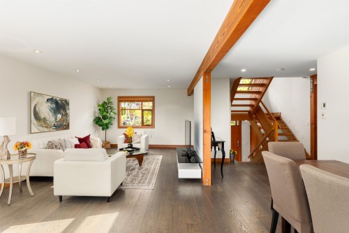 2436 Mathers Avenue, West Vancouver, BC 