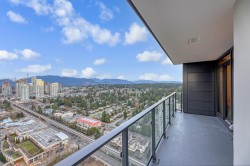 4010-3809 Evergreen Place  Burnaby, BC V3J 0M1
