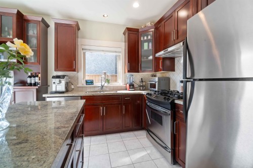 720 68Th Avenue W, Vancouver, BC 