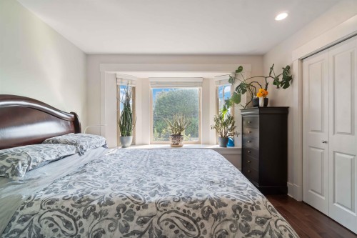 720 68Th Avenue W, Vancouver, BC 