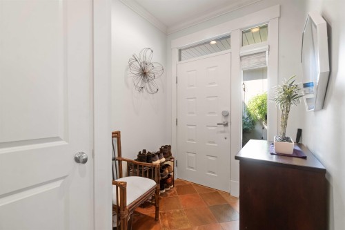 720 68Th Avenue W, Vancouver, BC 