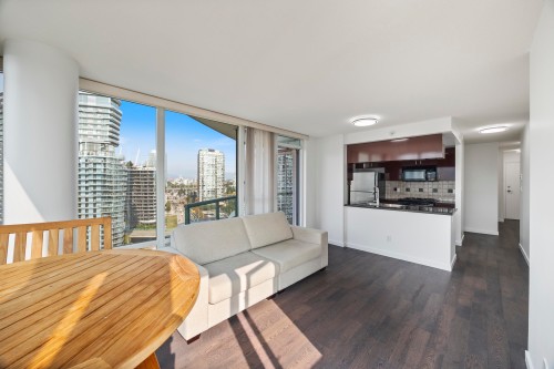 1901-1033 Marinaside Crescent, Vancouver, BC 
