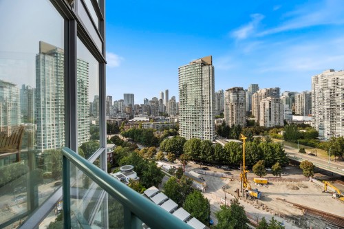 1901-1033 Marinaside Crescent, Vancouver, BC 
