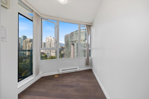 1901-1033 Marinaside Crescent, Vancouver, BC 