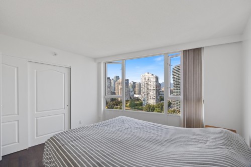 1901-1033 Marinaside Crescent, Vancouver, BC 