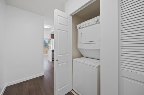 1901-1033 Marinaside Crescent, Vancouver, BC 