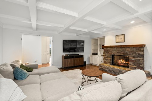 457 Hillcrest Street, West Vancouver, BC 