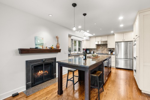 457 Hillcrest Street, West Vancouver, BC 