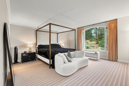 457 Hillcrest Street, West Vancouver, BC 