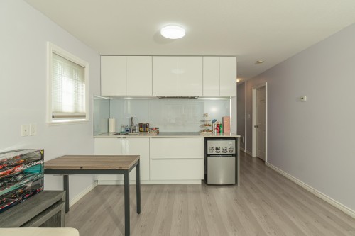 952 31St Avenue E, Vancouver, BC 