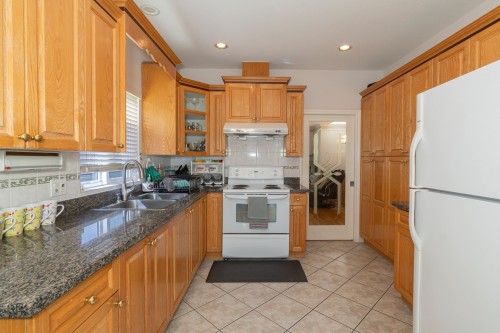 952 31St Avenue E, Vancouver, BC 