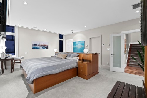 2780 Highgrove Place, West Vancouver, BC 