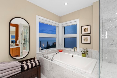 2780 Highgrove Place, West Vancouver, BC 