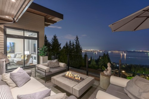 2780 Highgrove Place, West Vancouver, BC 