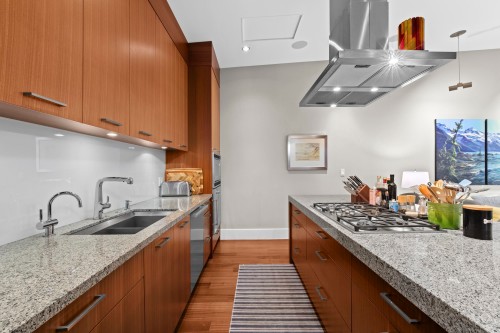 2780 Highgrove Place, West Vancouver, BC 