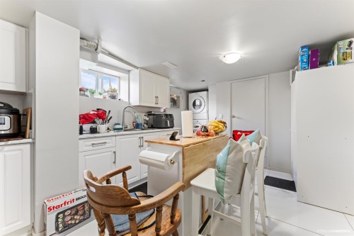 21957 Acadia Street, Maple Ridge, BC 