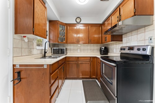 21957 Acadia Street, Maple Ridge, BC 