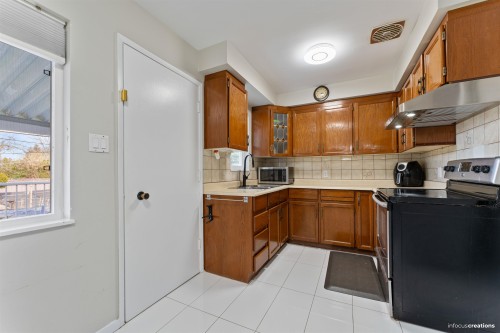 21957 Acadia Street, Maple Ridge, BC 