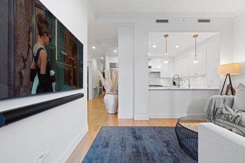 471 Beach Crescent, Vancouver, BC 