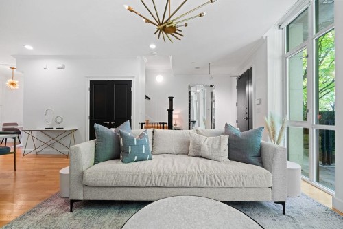 471 Beach Crescent, Vancouver, BC 