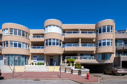 302-2455 Bellevue Avenue  West Vancouver, BC V7V 1E1