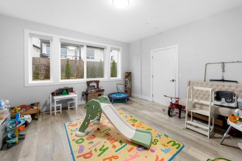 24629 105A Avenue, Maple Ridge, BC 