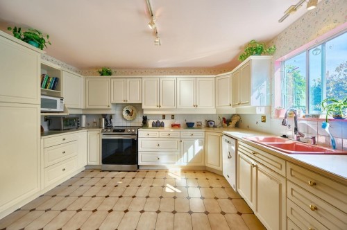 4228 Craigflower Drive, Richmond, BC 