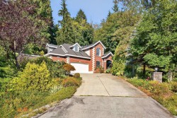 12580 261 Street  Maple Ridge, BC V2W 1C4