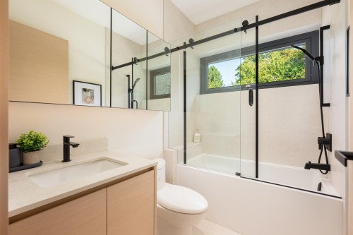 4477 Wallace Street, Vancouver, BC 