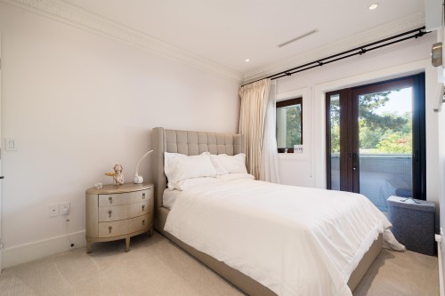 5937 Churchill Street, Vancouver, BC 