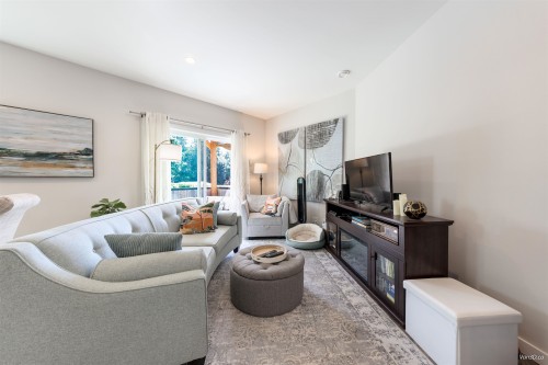 949 Hartford Place, North Vancouver, BC 