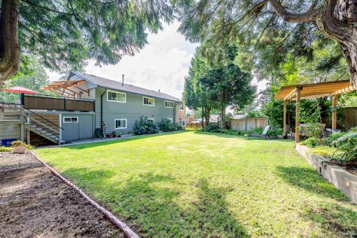 949 Hartford Place, North Vancouver, BC 