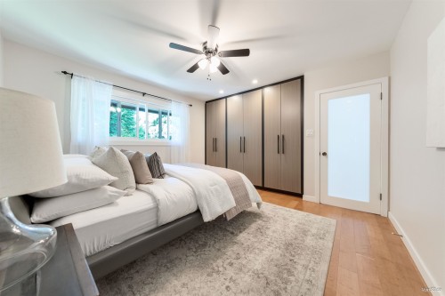 949 Hartford Place, North Vancouver, BC 