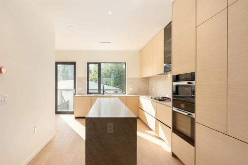 4475 Wallace Street, Vancouver, BC 