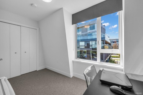 7623 Yukon Street, Vancouver, BC 