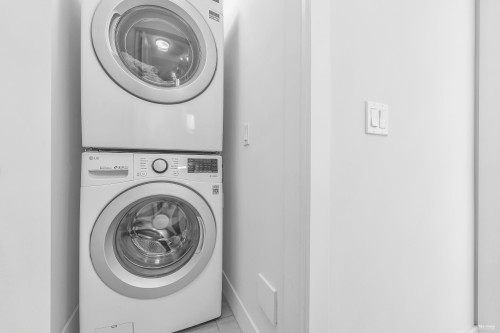 7623 Yukon Street, Vancouver, BC 