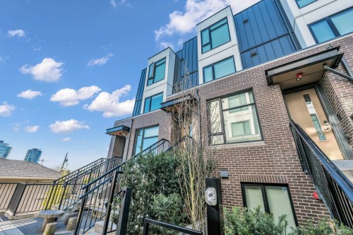 7623 Yukon Street, Vancouver, BC 