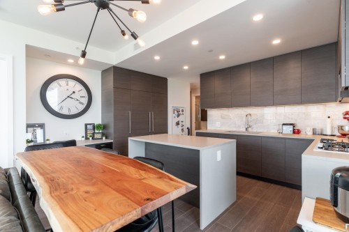 2707-4168 Lougheed Highway, Burnaby, BC 