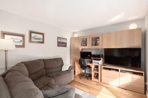 5-3634 Garibaldi Drive, North Vancouver, BC 