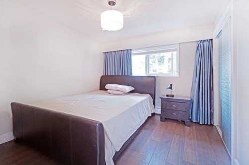 850 Esquimalt Avenue, West Vancouver, BC 