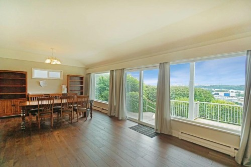 850 Esquimalt Avenue, West Vancouver, BC 