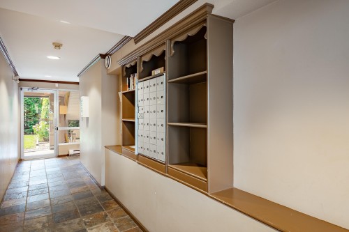 103-1688 8Th Avenue E, Vancouver, BC 