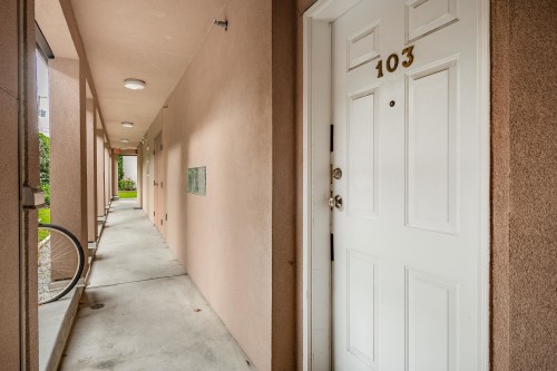 103-1688 8Th Avenue E, Vancouver, BC 