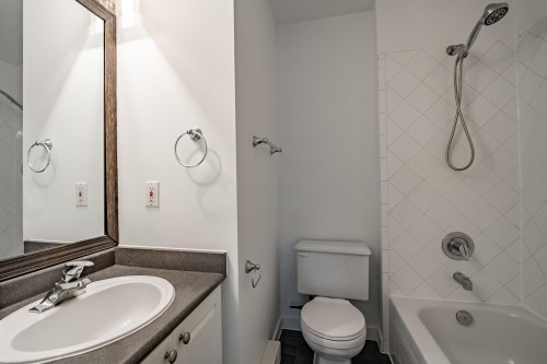 103-1688 8Th Avenue E, Vancouver, BC 