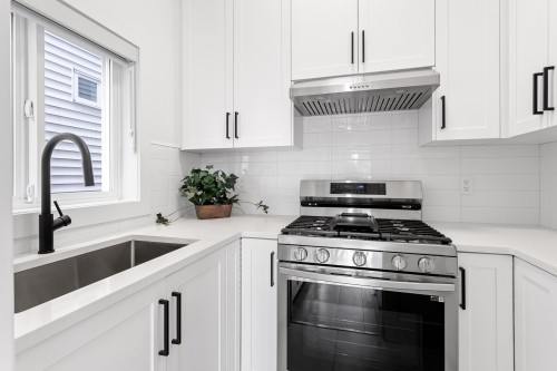 2472 Glenwood Avenue, Port Coquitlam, BC 