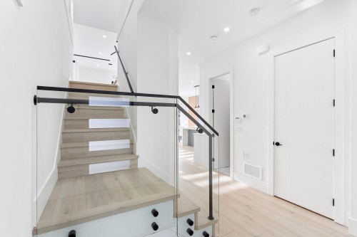 2472 Glenwood Avenue, Port Coquitlam, BC 