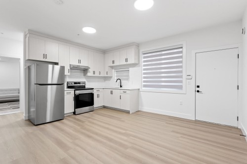 2472 Glenwood Avenue, Port Coquitlam, BC 