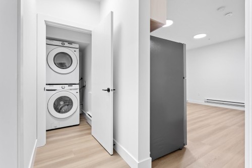 2472 Glenwood Avenue, Port Coquitlam, BC 